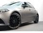 Mercedes-Benz A-klasse 250 e AMG MATGRIJS ✅ PANO ✅ CAMERA ✅ 19" ✅ NIGHT ✅ SFEER ✅ MBUX-HIGH END
