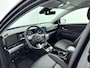 Hyundai Kona 1.6 GDI HEV PREMIUM | NAVI | CLIMA | ADAPTIVE CRUISE | 360 CAMERA | LEDER | PDC | 18'' LM VELGEN | STOEL- & STUURVERWARMING + COOLING | ELEKTRISCHE STOELEN INCL. MEMORY | PRIVACY GLASS | FABRIEKSGARANTIE GELDIG T/M 2-2030! |