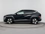 Hyundai Kona 1.6 GDI HEV PREMIUM | NAVI | CLIMA | ADAPTIVE CRUISE | 360 CAMERA | LEDER | PDC | 18'' LM VELGEN | STOEL- & STUURVERWARMING + COOLING | ELEKTRISCHE STOELEN INCL. MEMORY | PRIVACY GLASS | FABRIEKSGARANTIE GELDIG T/M 2-2030! |