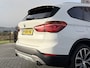 BMW X1 xDrive20i Centennial High Executive Verw. Sportstoelen | PDC | LED | Super netjes!