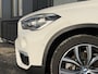 BMW X1 xDrive20i Centennial High Executive Verw. Sportstoelen | PDC | LED | Super netjes!
