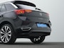 Volkswagen T-Roc 1.5 TSI 150 pk DSG Sport Business R / R-Line | Panoramadak | Trekhaak | Achteruitrijcamera | Stoelverwarming | Navigatie