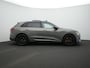 Audi E-tron 55 quattro S-Line Black Edition 95 kWh 408 pk | Panoramadak | Trekhaak | Leder/alcantara (oranje gestikt) | Matrix LED | Achteruitrijcamera | Stoelverwarming