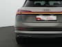 Audi E-tron 55 quattro S-Line Black Edition 95 kWh 408 pk | Panoramadak | Trekhaak | Leder/alcantara (oranje gestikt) | Matrix LED | Achteruitrijcamera | Stoelverwarming