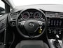 Volkswagen Golf 1.5 TSI 150 pk DSG Highline Business R / R-Line | Navigatie | Stoelverwarming | Adaptive Cruise | Parkeersensoren voor/achter