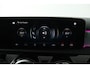 Mercedes-Benz A-klasse 180 Business Solution AMG (PANORAMADAK, SFEERVERLICHTING, STOELVERWARMING, CAMERA, CRUISE CONTROL)