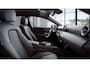 Mercedes-Benz A-klasse 180 Luxury Line | Distronic | Getin glas | Stoelverwarming | Achteruitrijcamera | Apple Carplay |