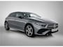 Mercedes-Benz A-klasse 250 e Business Solution AMG | Nightpakket | Smartphone integratie | Panoramaschuifdak | Multibeam LED | Stoelverwarming voor | Parkeerpakket met achteruitrijcamera | KEYLESS GO |