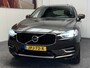 Volvo XC60 2.0 T8 TWIN ENGINE MOMENTUM PRO PANORAMADAK LEDER 360 CAMERA PANORAMA SCHUIF/KANTELDAK APPLE CARPLAY/ANDROID RIJSTROOKSENSOREN DODEHOEKSENSOREN KEYLESS GO ZEER MOOI !!!