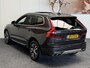 Volvo XC60 2.0 T8 TWIN ENGINE MOMENTUM PRO PANORAMADAK LEDER 360 CAMERA PANORAMA SCHUIF/KANTELDAK APPLE CARPLAY/ANDROID RIJSTROOKSENSOREN DODEHOEKSENSOREN KEYLESS GO ZEER MOOI !!!