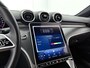 Mercedes-Benz C-klasse 300 e Plug-In Hybride | Led koplampen | Achteruitrijcamera | Dodehoekassistent | Sfeerverlichting | Stoelverwarming voor. Inclusief 24 maanden MB Certified garantie voor Europa.