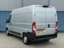 Peugeot Boxer 330 2.2 BlueHDi 120 L2H2 Premium | Achteruitrij camera | Armsteun voor | Centrale deurvergrendeling met afstandsbediening