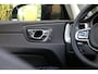 Volvo XC60 2.0 T6 Plug-in hybrid AWD Plus Dark | Trekhaak | 360 Camera | Panoramadak | Memory | Pilot Assist
