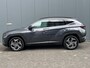 Hyundai Tucson 1.6 T-GDI 265pk PHEV Comfort Smart 4WD (299,- p/m Demo Deal!) | Climate | Camera | Carplay | Keyless | Navigatie | Full - Led | Elek. Klep | Winterpakket | 19" Lichtmetaal | Krell Audio | Digitale Cockpit | Parkeer Assistent | Adapt. Cruisecontrol