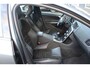 Volvo V60 T4 Business Sport | Camera | Trekhaak | Verw. Voorstoelen | Bi-Xenon | 18" LMV