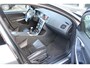 Volvo V60 T4 Business Sport | Camera | Trekhaak | Verw. Voorstoelen | Bi-Xenon | 18" LMV
