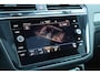 Volkswagen Tiguan 1.4 TSI 245pk DSG eHybrid R-Line Business+ | SoH 95% | Leer | Memory Stoelen | Trekhaak | 20" Misano Velgen