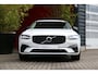 Volvo V90 2.0 T6 Plug-in hybrid AWD Ultra Dark | Luchtvering | Trekhaak | 360 Camera | Pilot Assist | Panoramadak | Harman/Kardon
