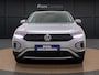 Volkswagen T-Roc 1.5 TSI 150 PK DSG Life | Navigatie | Apple CarPlay | Clima | Parkeerhulp |