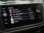 Volkswagen Tiguan 1.4 TSIeHybrid 180kW/245PK R-Line DSG · Panoramadak · Leder · Trekhaak · Camera · Elektrische stoelverstelling ·