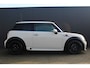MINI Cooper Mini 1.6 Business Line 123pk | Nieuwe APK | JCW look | Cruise | Airco | Start stop | 17" velgen | Elektr. ramen | 6-bak | Multifunctioneel stuur | Isofix | Origineel NL auto |
