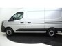 Renault Master T35 2.0 dCi 130 L2H2 Advance | Navigatie | Parkeersensoren & Camera | Zijschuifdeur link | Betimmering | Trekhaak |