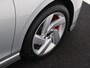 Volkswagen Golf 1.4 eHybrid GTE | Trekhaak | Dodehoek detectie | Stoel- en stuurwielverwarming | Achteruitrijcamera | Adaptieve cruise control | CarPlay | Full LED verlichting | 3-zone airco |
