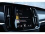 Volvo V90 2.0 T4 Momentum Pro | Trekhaak | Panoramadak | Lederen bekleding | Adaptive cruise control | Standkachel | Stoel- en stuurwielverwarming | Actieve LED koplampen | Elektrische stoelverstelling | Achteruitrijcamera | Parkeersensoren voor + achter | DAB+ radio | Dode hoek detectie BLIS |