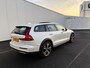 Volvo V60 Cross Country 2.0 B5 AWD Ultimate | Bowers & Wilkins audio | Voorstoelen met massagefunctie | 20" | Stoel-/Stuurverwarming | Trekhaak | Gelamineerd glas | 360 Camera | Standkachel | Keyless Entry | Dodehoekdetectie | Google | Volvo On Call | Carplay |