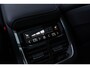 Volvo V60 Cross Country 2.0 B5 AWD Ultimate | Bowers & Wilkins audio | Voorstoelen met massagefunctie | 20" | Stoel-/Stuurverwarming | Trekhaak | Gelamineerd glas | 360 Camera | Standkachel | Keyless Entry | Dodehoekdetectie | Google | Volvo On Call | Carplay |