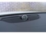 Volvo V60 Cross Country 2.0 B5 AWD Ultimate | Bowers & Wilkins audio | Voorstoelen met massagefunctie | 20" | Stoel-/Stuurverwarming | Trekhaak | Gelamineerd glas | 360 Camera | Standkachel | Keyless Entry | Dodehoekdetectie | Google | Volvo On Call | Carplay |