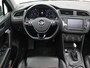 Volkswagen Tiguan 2.0 TSI 4Motion Highline | Pano dak | Trekhaak | Leder | 360º Camera | Elekt Achterklep | Stoelverwarming | Navigatie |