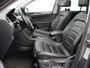 Volkswagen Tiguan 2.0 TSI 4Motion Highline | Pano dak | Trekhaak | Leder | 360º Camera | Elekt Achterklep | Stoelverwarming | Navigatie |