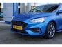 Ford Focus 1.0 EcoBoost ST Line Business | Trekhaak | Cruise Control | Navigatie | Camera | Airco | Lichtmetalen Velgen |
