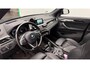 BMW X1 sDrive18i High Executive X Line | Panoramadak | Harman Kardon | Parkeersensoren | Head-Up Display | Leer | Stoelverwarming | Navigatie | Camera | Automaat | Digitale Tellers | Keyless | LED | Cruise Control |