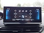 Peugeot 3008 GT 1.2-130pk AUTOMAAT/EAT8 Navigatie| Trekhaak | Apple Carplay & Android Auto | KEYLESS | Elektrische stoel&massage | Achteruitrijcamera | Dodehoek|BT