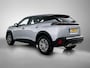 Peugeot 2008 SUV Active Pack 130pk Automaat | Navigatie | Climate Control | Cruise Control | Parkeersensoren | Apple CarPlay / Android Auto | Bluetooth | DAB+ radio | Elektrisch inklapbare spiegels | Regensensor | Automatisch dimlicht | 16” lichtmetalen velgen |