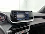 Peugeot 2008 SUV Active Pack 130pk Automaat | Navigatie | Climate Control | Cruise Control | Parkeersensoren | Apple CarPlay / Android Auto | Bluetooth | DAB+ radio | Elektrisch inklapbare spiegels | Regensensor | Automatisch dimlicht | 16” lichtmetalen velgen |