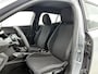Peugeot 2008 SUV Active Pack 130pk Automaat | Navigatie | Climate Control | Cruise Control | Parkeersensoren | Apple CarPlay / Android Auto | Bluetooth | DAB+ radio | Elektrisch inklapbare spiegels | Regensensor | Automatisch dimlicht | 16” lichtmetalen velgen |