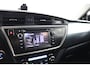 Toyota Auris 1.8 Hybrid Dynamic | Trekhaak | Parkeersensoren | Cruise Control |