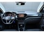 Volkswagen T-Cross 1.0 TSI 95pk Life Parkeersensoren Navigatie Adaptieve Cruise CarPlay NL-Auto