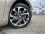 Toyota Auris Touring Sports 1.8 Hybrid Dynamic | Facelift | Stoelverwarming |