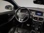 Volvo V40 2.0 T4 Business Sport R-Design (PANORAMADAK,NAVI,STOELVERWARMING,CAMERA,LEDER,TREKHAAK,CRUISE,CLIMATE,GETINT,NETTESTAAT)