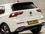 Volkswagen Golf 1.4 eHybrid GTE 245Pk Automaat (APPLE CARPLAY, GROOT NAVI, GRILLE VERLICHT, STUUR/STOELVERWARMING, KUIPSTOELEN, SFEERVERLICHTING, CAMERA, KEYLESS, GETINT GLAS, NIEUWSTAAT)