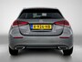 Mercedes-Benz A-klasse 180 Business Solution Luxury Ledkoplampemn | Sfeerverlichting | Achteruitrijcamera | Stoelverwarming Voor | Spiegelpakket. Inclusief 24 maanden MB Certified garantie voor Europa.