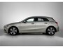 Mercedes-Benz A-klasse 160 Luxury-Line Handgeschakeld 6 versn. | Led Lights | Apple CarPlay | Achteruitrijcamera | Stoelverwarming Voor | Spiegelpakket. Inclusief 24 maanden MB Certified garantie voor Europa.