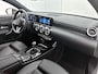 Mercedes-Benz A-klasse 160 Luxury-Line Handgeschakeld 6 versn. | Led Lights | Apple CarPlay | Achteruitrijcamera | Stoelverwarming Voor | Spiegelpakket. Inclusief 24 maanden MB Certified garantie voor Europa.