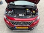 Peugeot 2008 1.2 PureTech Allure / Trekhaak / Panorama / Camera / PDC / Lichtmetaal