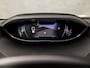 Peugeot 5008 1.2 PureTech Sport 7 Persoons (FACELIFT, APPLE CARPLAY, GROOT NAVI, 360 CAMERA, SPORTSTOELEN, KEYLESS, LED KOPLAMPEN, LM VELGEN, TREKHAAK, NIEUWSTAAT)