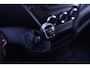 IVECO Daily 35S16 160 pk Bakwagen met Laadklep Airco ECC Audio DAB+, Enkel Lucht, LxBxH 415x214x208 cm, 3-Zits